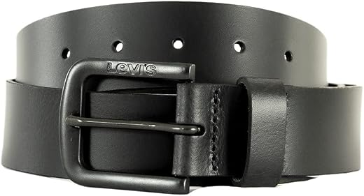 Cinto Levi's Seine Metal Cinto Levi's Seine Metal em couro preto com fivela metálica